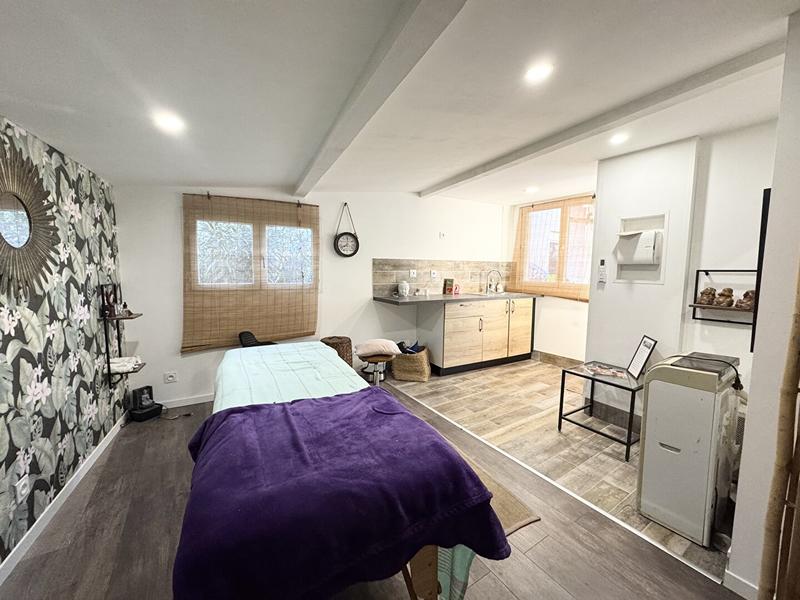 Villa - 243 m² - 7 pièces