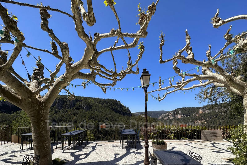 Maison de village - 207 m² - 6 pièces