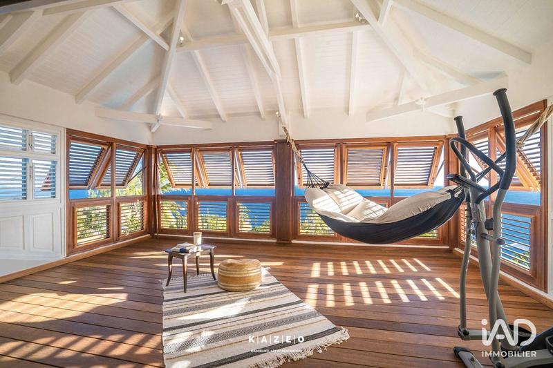 Maison - 200 m² - 7 pièces