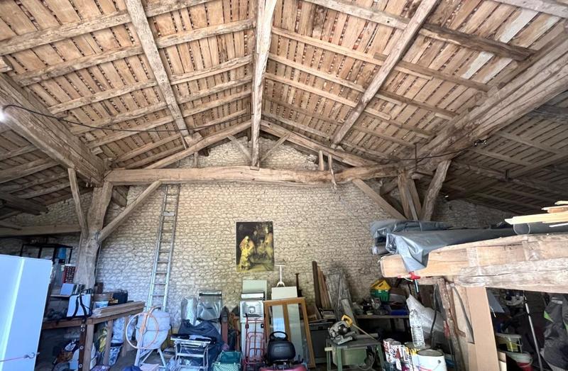 Maison - 218 m² - 11 pièces