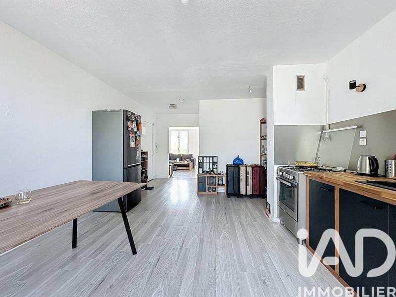 Appartement - 98 m² - 5 pièces