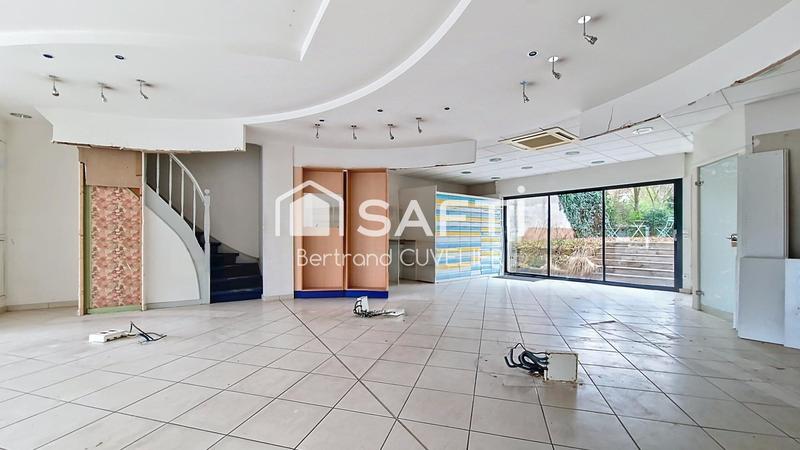 Local commercial - 172 m² - 6 pièces