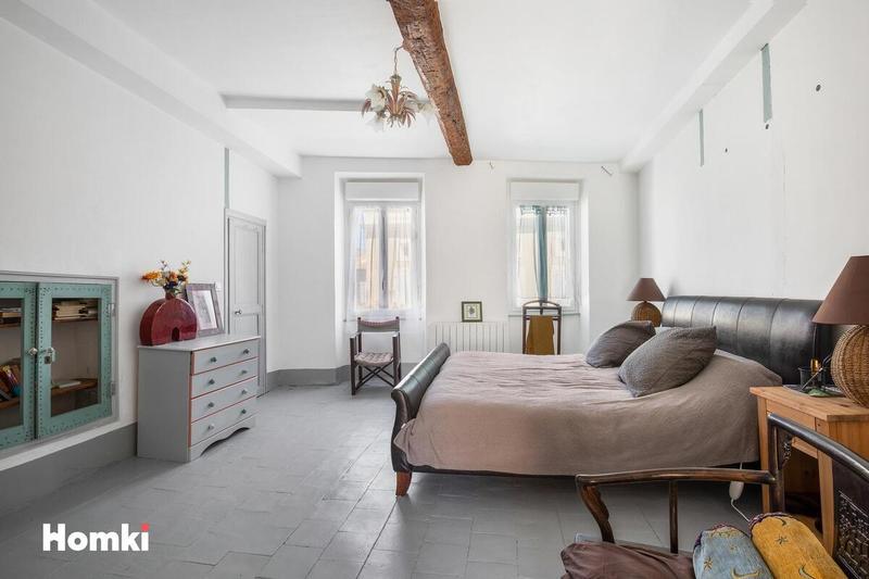 Maison de ville - 272 m² - 7 pièces