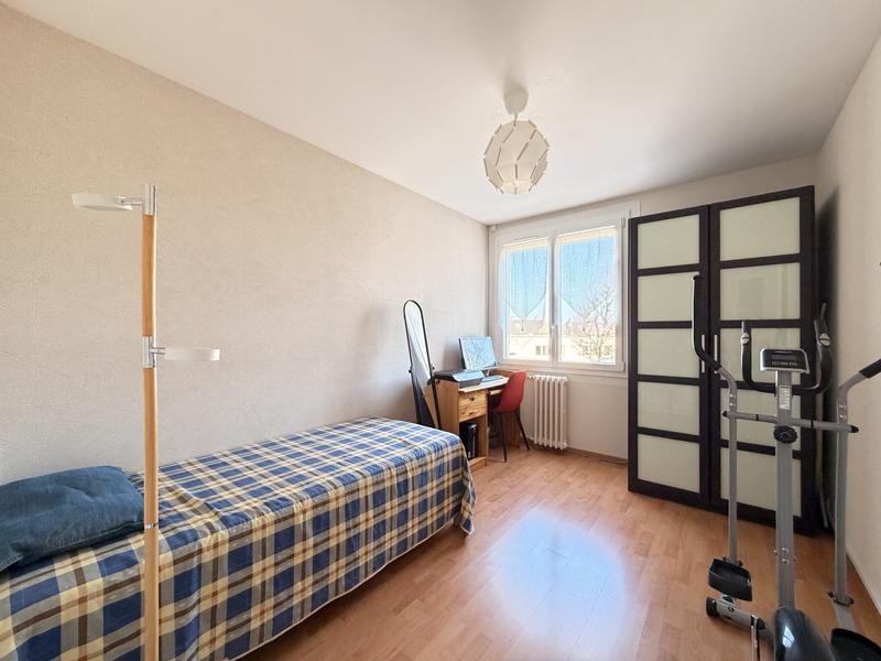 Appartement - 70 m² - 4 pièces