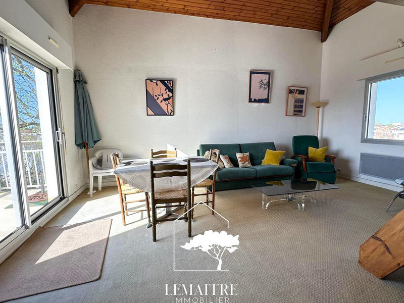 Appartement - 75 m² - 3 pièces