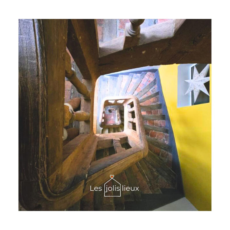 Maison - 221 m² - 10 pièces