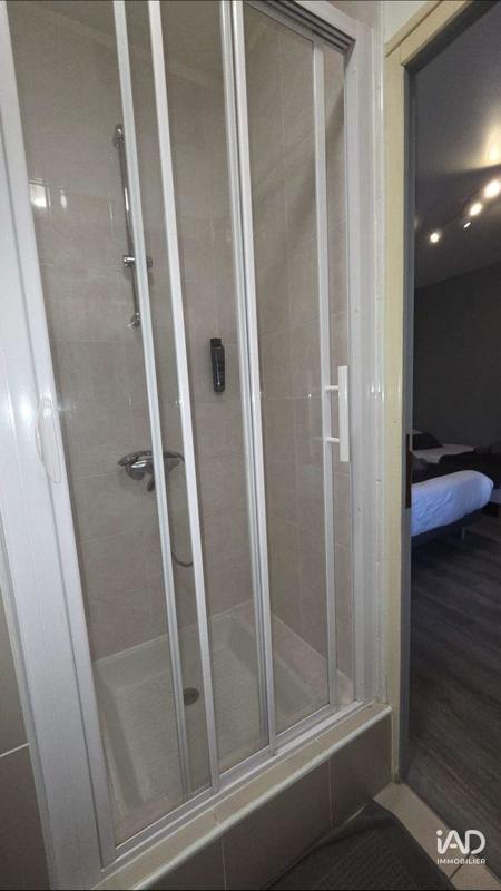 Local commercial - 1 100 m²