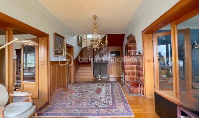 Demeure - 320 m² - 12 pièces