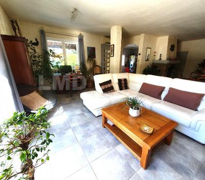 Maison traditionnelle - 130 m² - 5 pièces