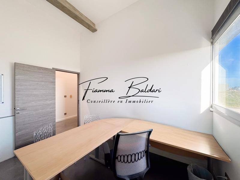 Bureau - 10 m² - 1 pièce