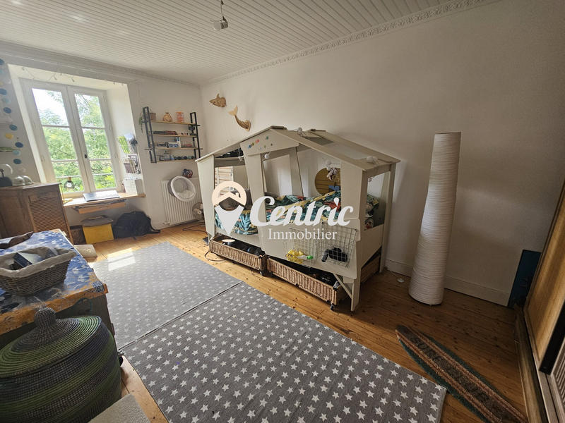 Maison ancienne - 250 m² - 8 pièces