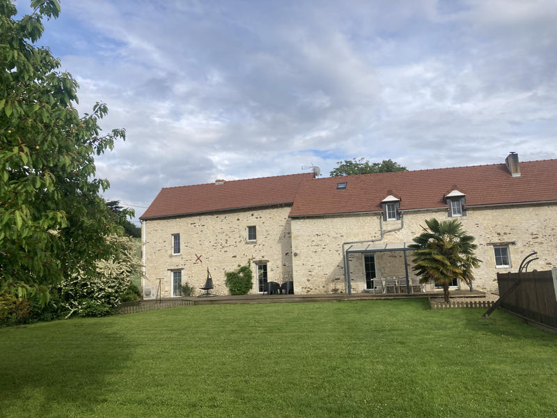 Propriété - 263 m² - 9 pièces