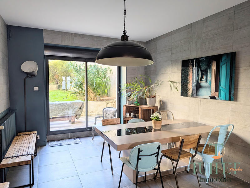 Maison ancienne - 200 m² - 5 pièces