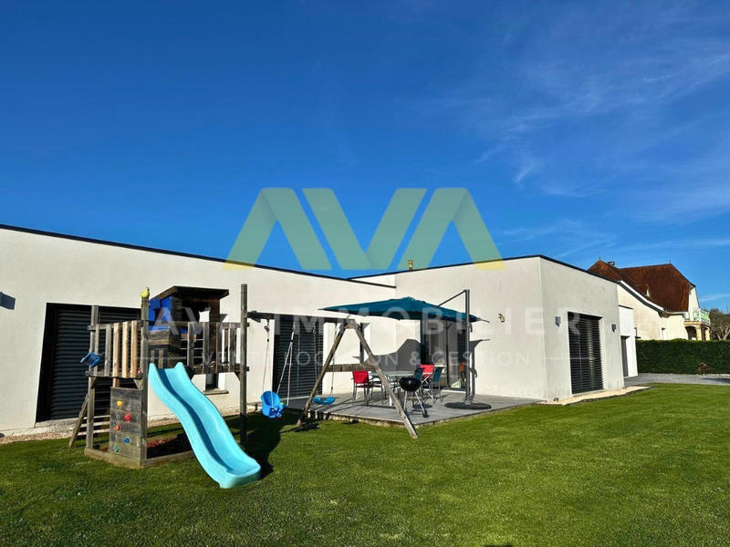 Villa - 138 m² - 5 pièces