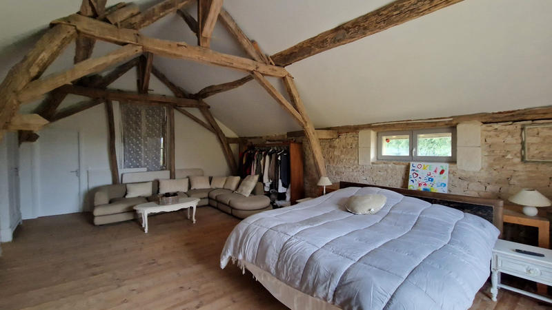 Maison - 270 m² - 8 pièces