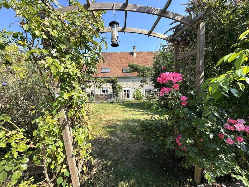 Maison en pierre - 240 m² - 8 pièces