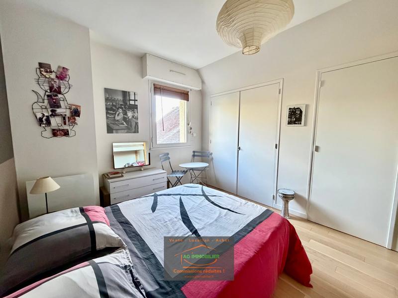 Maison - 180 m² - 7 pièces