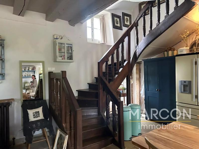 Propriété - 318 m² - 10 pièces