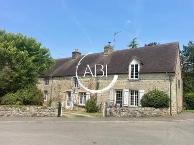 Maison ancienne - 258 m² - 9 pièces