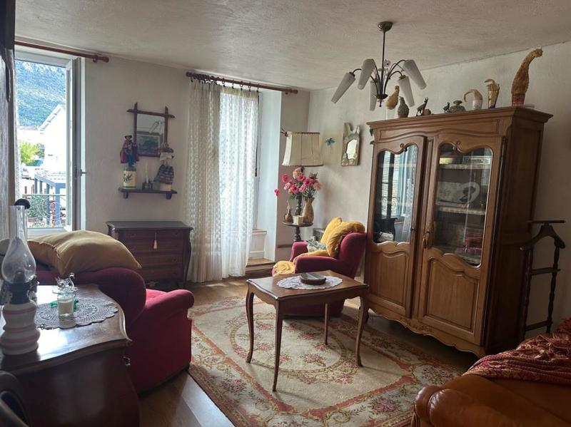 Maison - 89 m² - 5 pièces