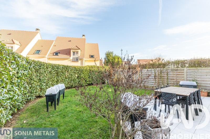 Maison - 95 m² - 5 pièces