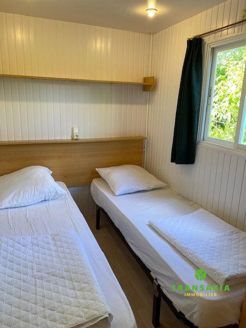 Fonds de commerce - 13 000 m²