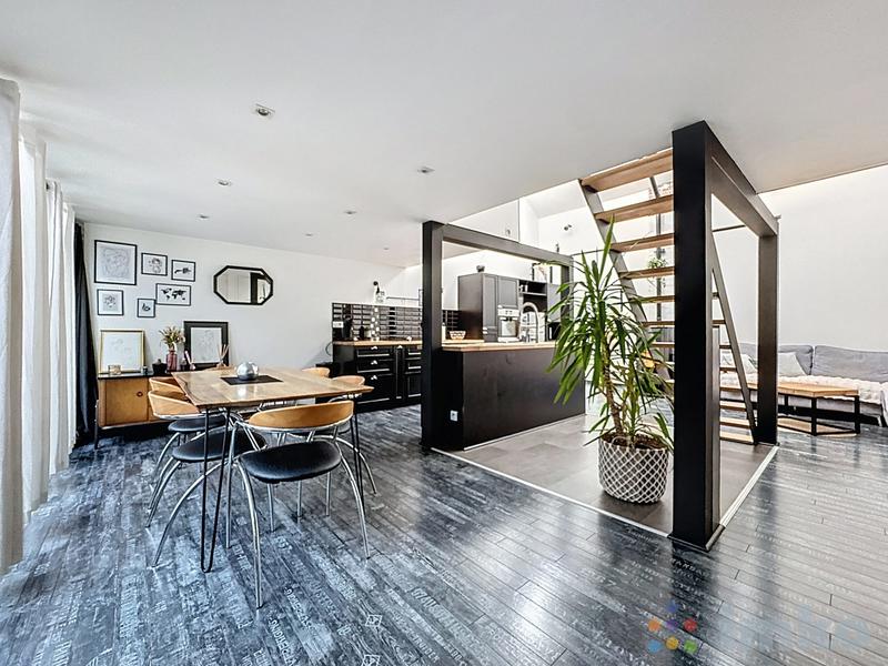 Loft - 66 m² - 2 pièces