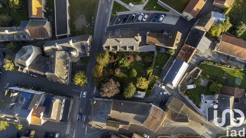 Maison - 270 m² - 11 pièces