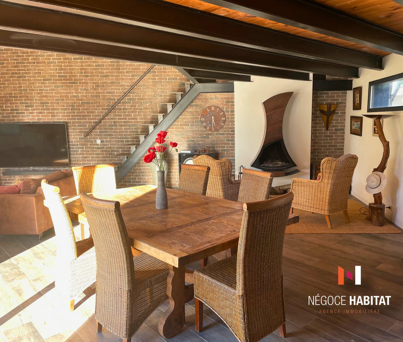 Villa - 279 m² - 10 pièces