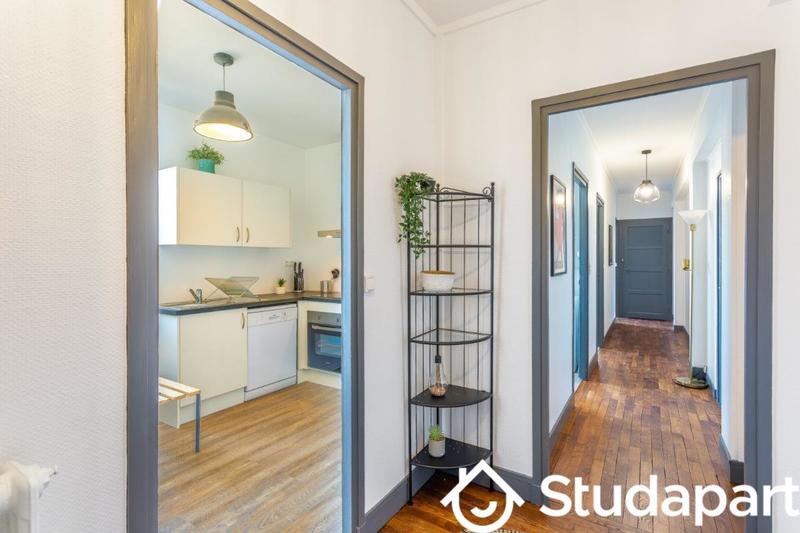 Chambre - 11 m² - 1 pièce