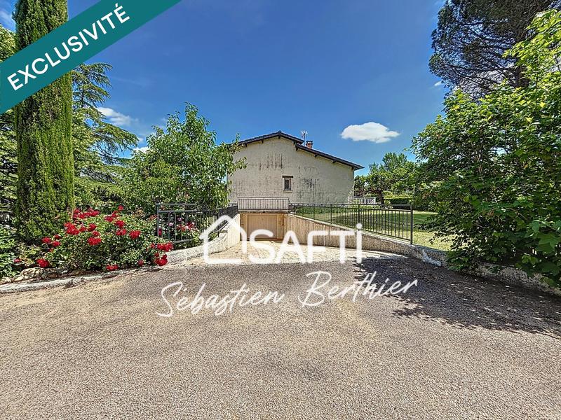 Maison - 195 m² - 6 pièces