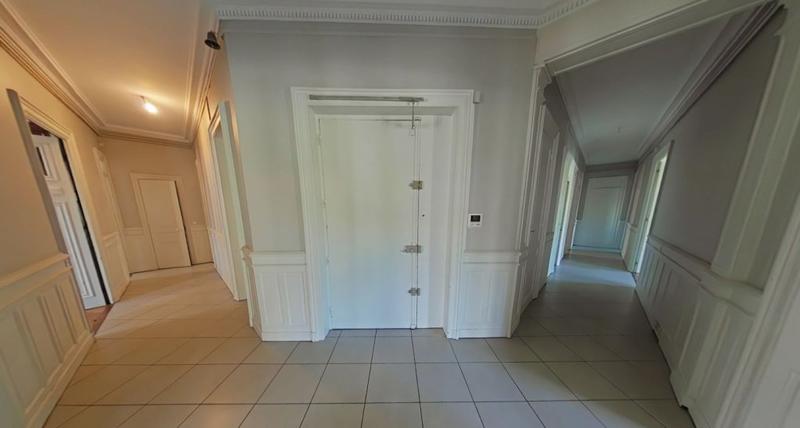 Appartement - 220 m² - 6 pièces