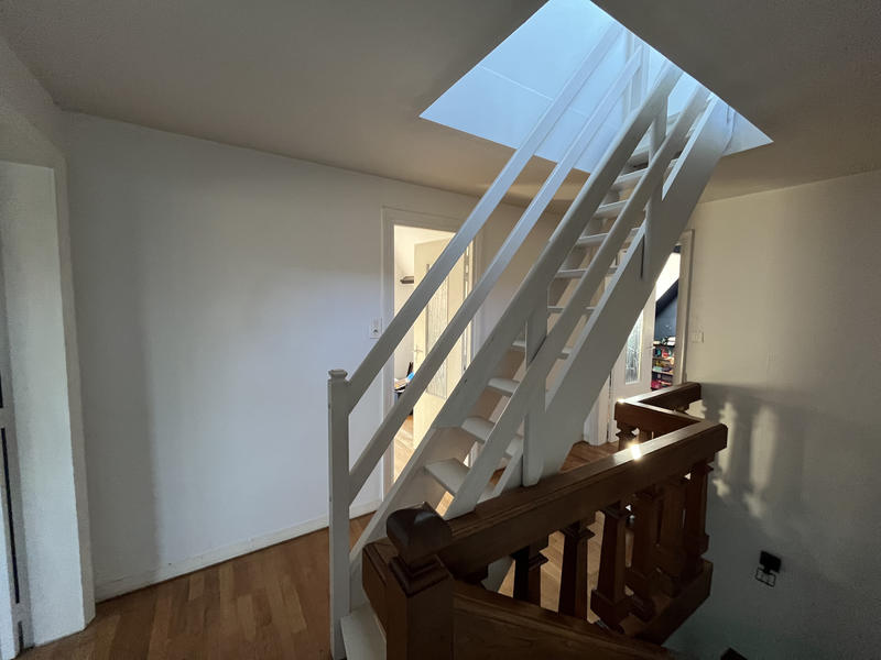 Maison - 140 m² - 8 pièces