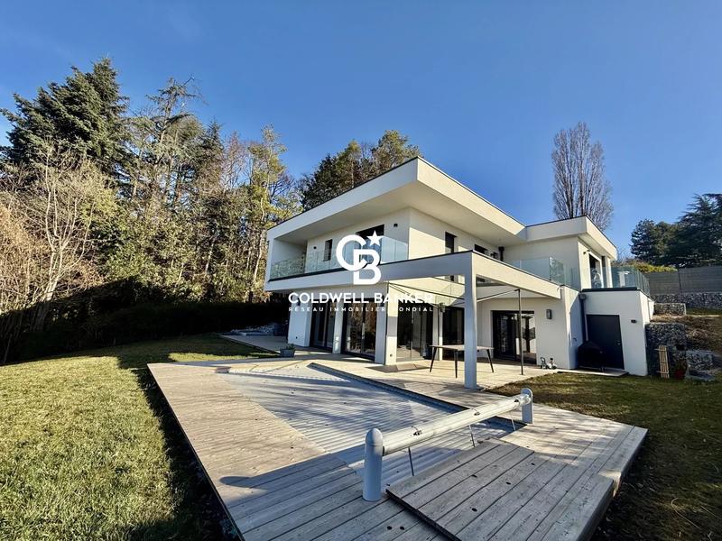 Villa - 157 m² - 7 pièces