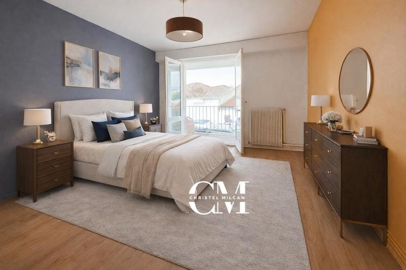 Appartement - 102 m² - 5 pièces