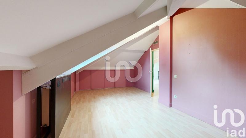 Maison - 280 m² - 8 pièces