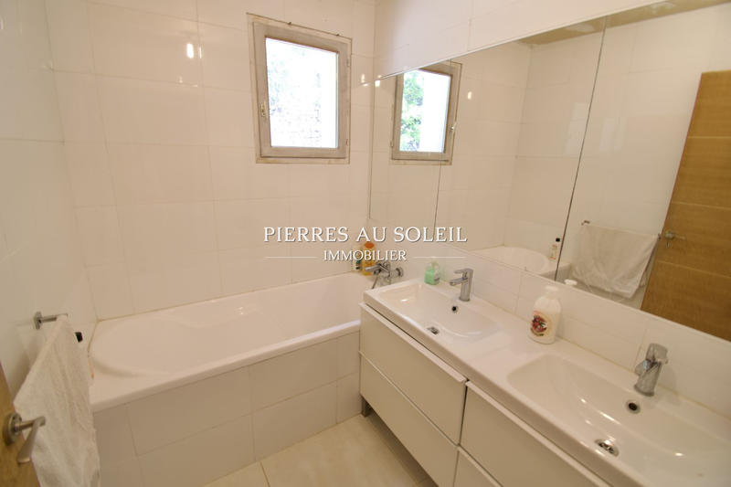 Villa - 140 m² - 4 pièces