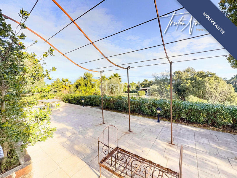 Mas - 260 m² - 7 pièces