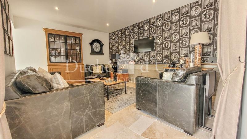 Maison - 164 m² - 7 pièces