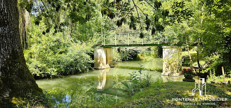 Maison ancienne - 203 m² - 7 pièces