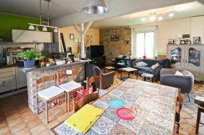 Maison en pierre - 109 m² - 5 pièces