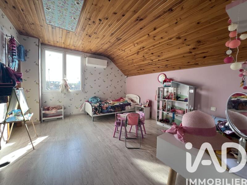 Maison - 122 m² - 5 pièces