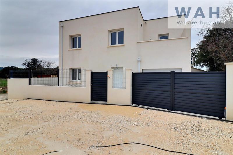 Maison - 85 m² - 4 pièces