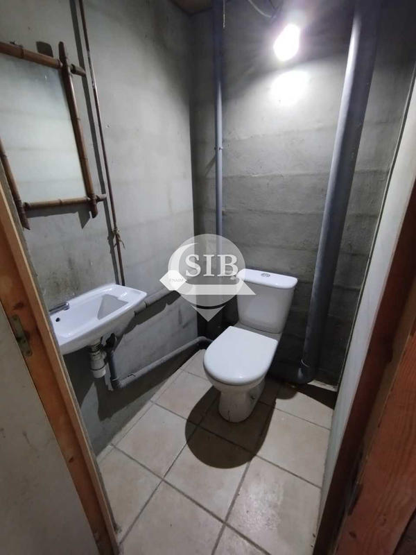 Local commercial - 200 m²