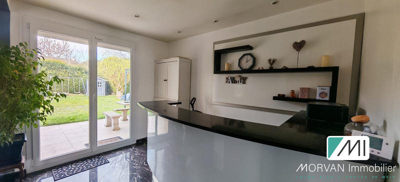 Maison traditionnelle - 147 m² - 6 pièces