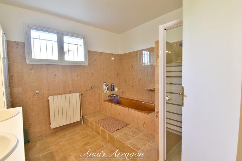 Maison - 206 m² - 4 pièces