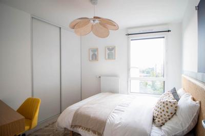 Chambre - 10 m² - 5 pièces