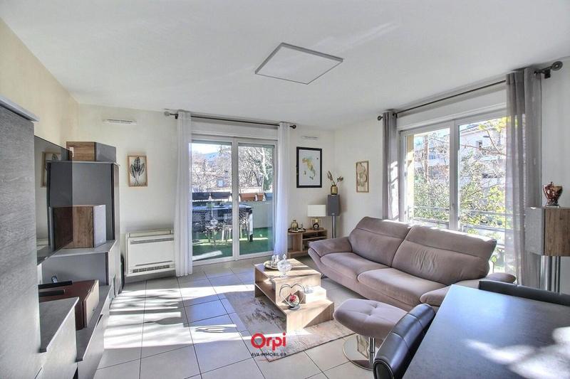 Appartement - 60 m² - 3 pièces