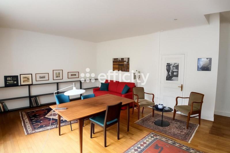 Appartement ancien - 96 m² - 3 pièces