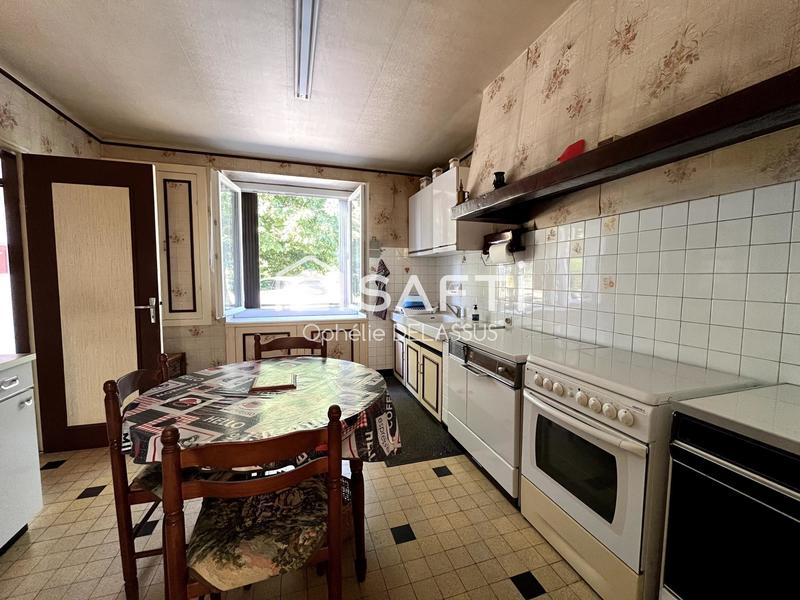 Maison - 95 m² - 5 pièces